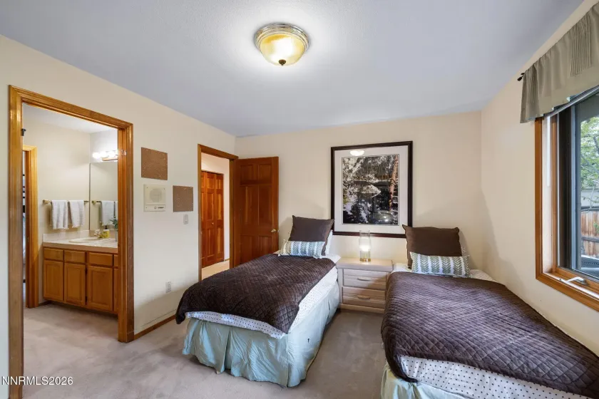 4350 Interlaken, Reno, Nevada 89509, 4 Bedrooms Bedrooms, ,4 BathroomsBathrooms,Residential,Residential,Interlaken,260004611