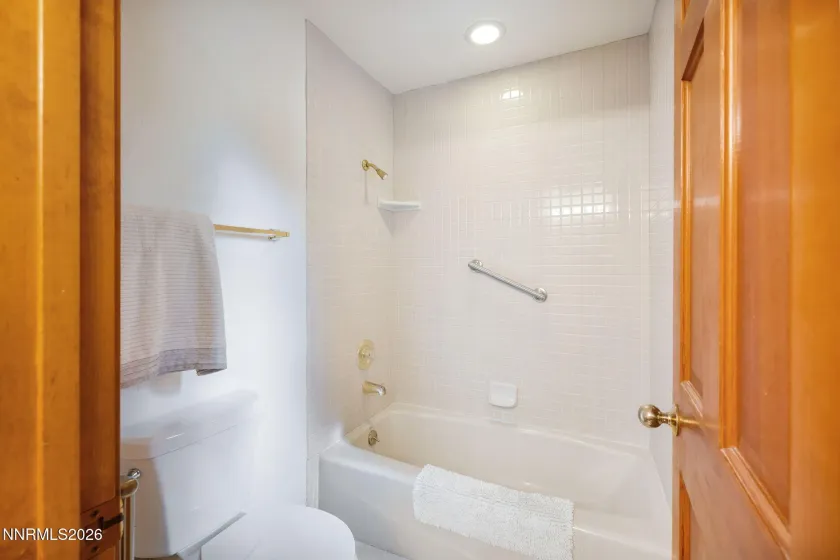 4350 Interlaken, Reno, Nevada 89509, 4 Bedrooms Bedrooms, ,4 BathroomsBathrooms,Residential,Residential,Interlaken,260004611