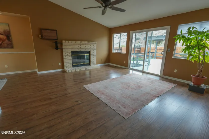 5026 Santa Barbara, Sparks, Nevada 89436, 3 Bedrooms Bedrooms, ,2 BathroomsBathrooms,Residential,Residential,Santa Barbara,260004617