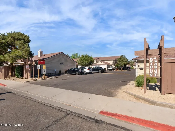 1122 Bradley, Sparks, Nevada 89434, 3 Bedrooms Bedrooms, ,2 BathroomsBathrooms,Residential,Residential,Bradley,260004615