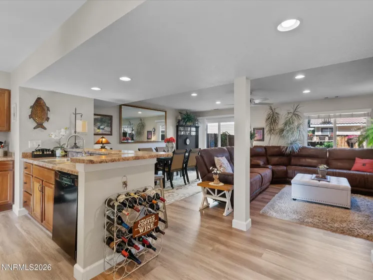 1122 Bradley, Sparks, Nevada 89434, 3 Bedrooms Bedrooms, ,2 BathroomsBathrooms,Residential,Residential,Bradley,260004615