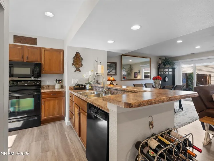 1122 Bradley, Sparks, Nevada 89434, 3 Bedrooms Bedrooms, ,2 BathroomsBathrooms,Residential,Residential,Bradley,260004615