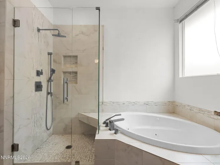 10340 Coyote Creek, Reno, Nevada 89521, 4 Bedrooms Bedrooms, ,3 BathroomsBathrooms,Residential,Residential,Coyote Creek,260004618