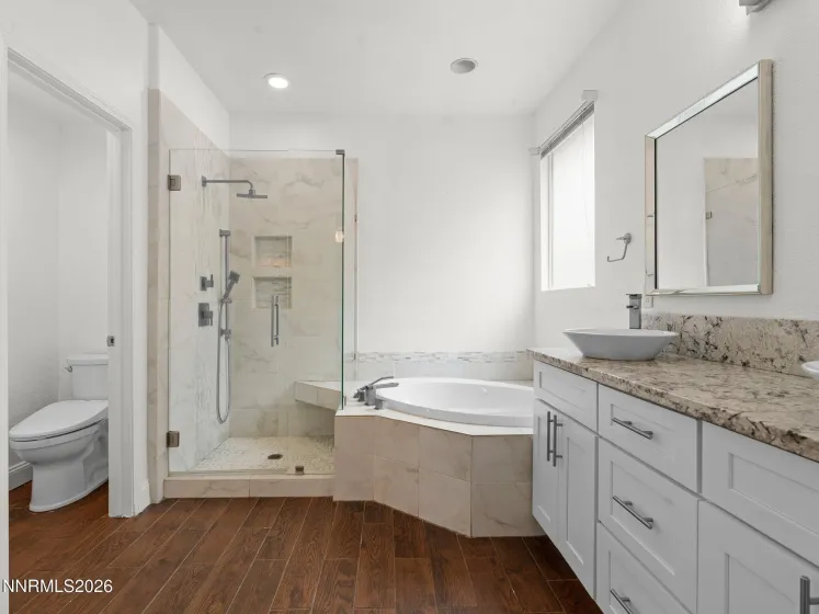 10340 Coyote Creek, Reno, Nevada 89521, 4 Bedrooms Bedrooms, ,3 BathroomsBathrooms,Residential,Residential,Coyote Creek,260004618