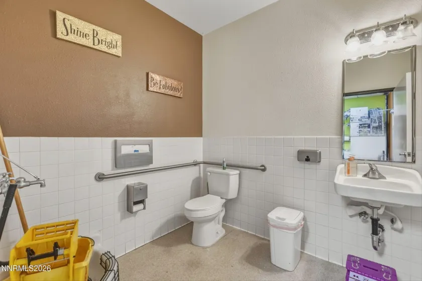 460 Main, Fernley, Nevada 89408, ,Commercial Sale,Residential,Main,260004620