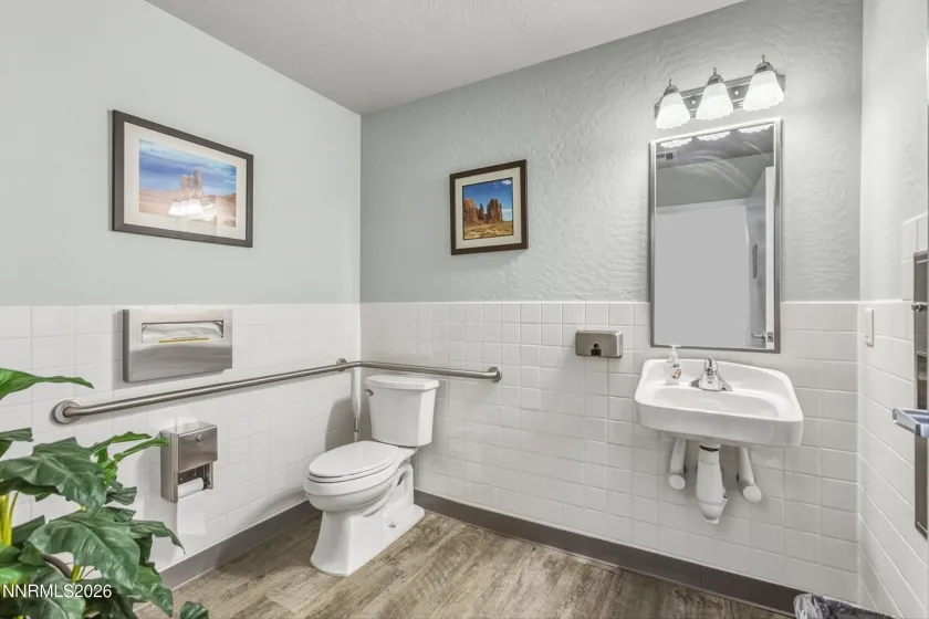 460 Main, Fernley, Nevada 89408, ,Commercial Sale,Residential,Main,260004620