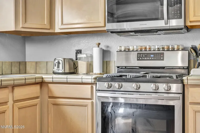 4592 Kathleen Denise, Reno, Nevada 89503, 2 Bedrooms Bedrooms, ,3 BathroomsBathrooms,Residential,Residential,Kathleen Denise,260004621