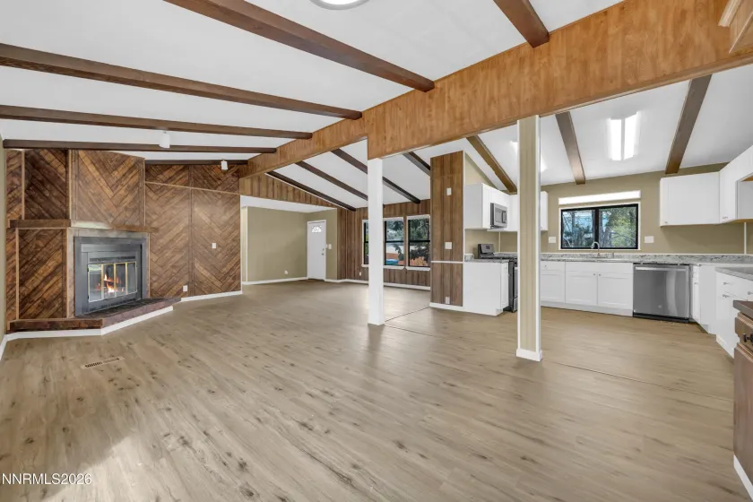 5908 Middle Fork, Sun Valley, Nevada 89433, 3 Bedrooms Bedrooms, ,2 BathroomsBathrooms,Residential,Residential,Middle Fork,260004623