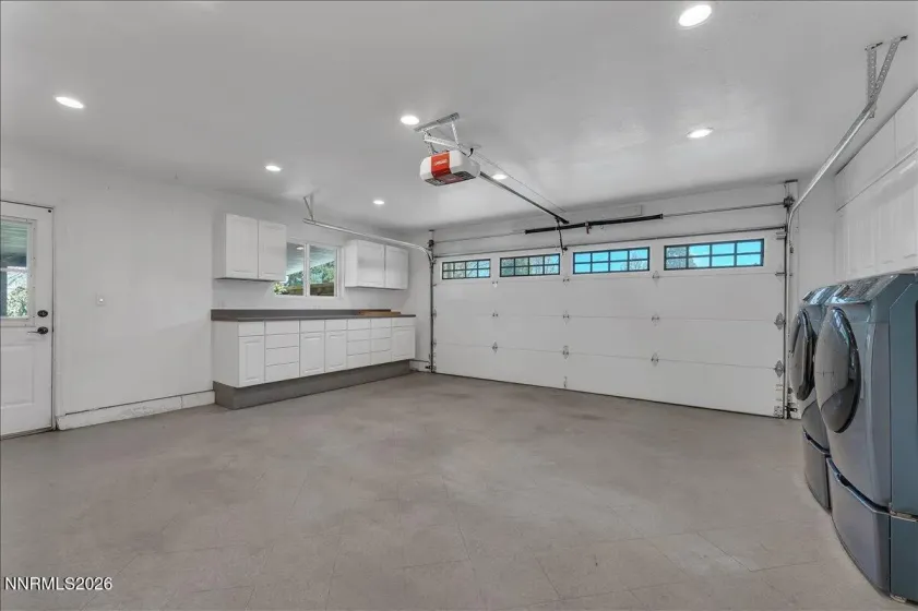 182 Rodger, Sparks, Nevada 89431, 3 Bedrooms Bedrooms, ,2 BathroomsBathrooms,Residential,Residential,Rodger,260004630