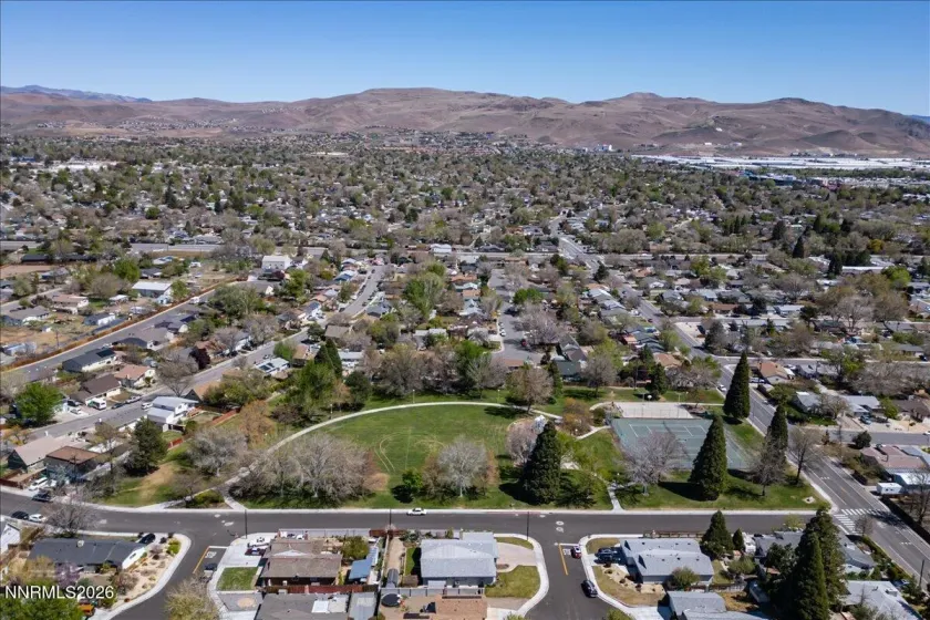 182 Rodger, Sparks, Nevada 89431, 3 Bedrooms Bedrooms, ,2 BathroomsBathrooms,Residential,Residential,Rodger,260004630