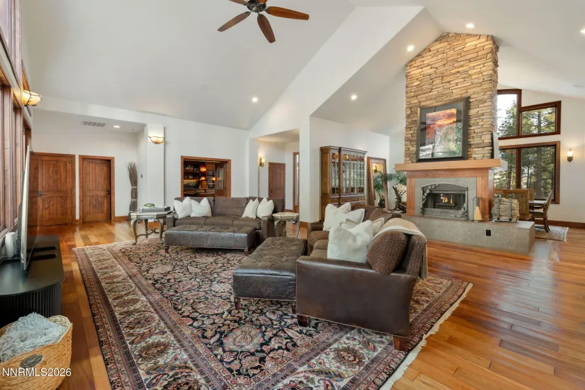 102 Willis, Reno, Nevada 89511, 4 Bedrooms Bedrooms, ,4 BathroomsBathrooms,Residential,Residential,Willis,260004631