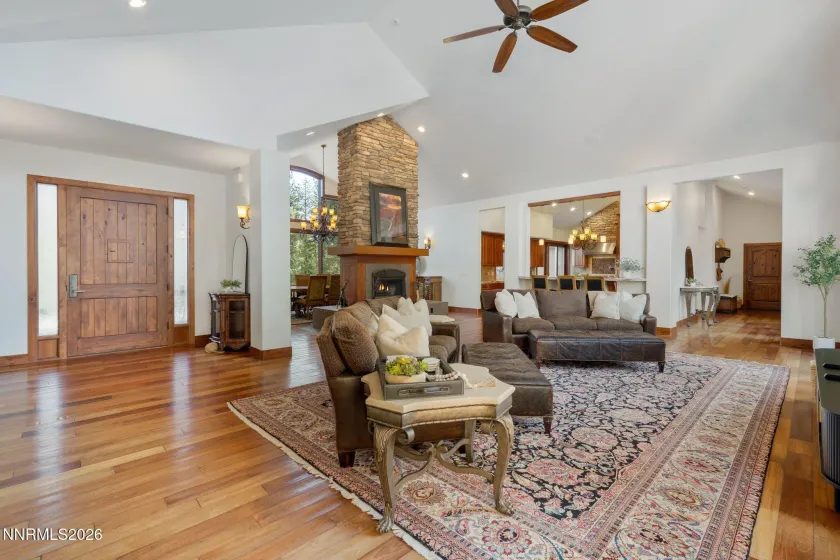 102 Willis, Reno, Nevada 89511, 4 Bedrooms Bedrooms, ,4 BathroomsBathrooms,Residential,Residential,Willis,260004631