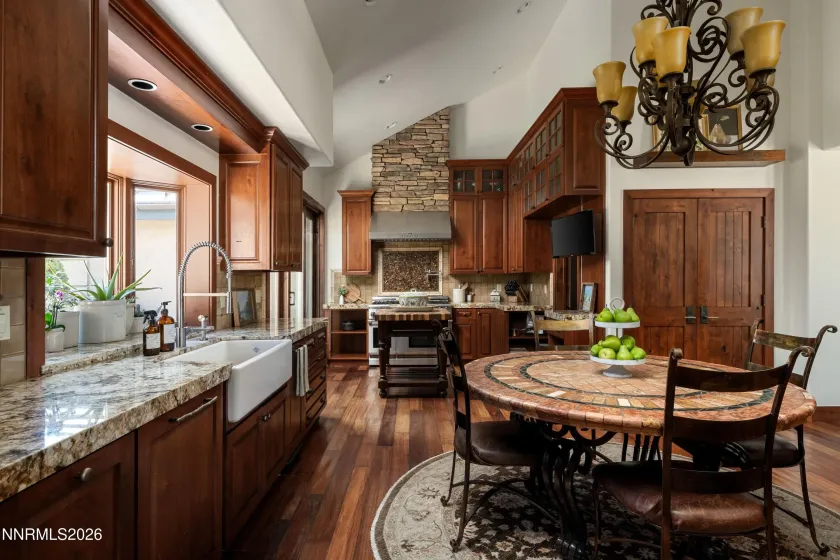 102 Willis, Reno, Nevada 89511, 4 Bedrooms Bedrooms, ,4 BathroomsBathrooms,Residential,Residential,Willis,260004631