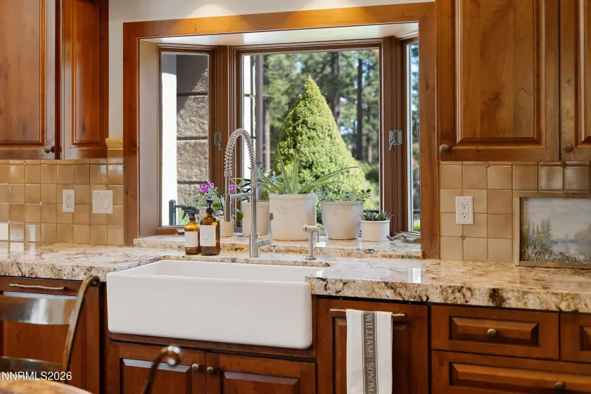 102 Willis, Reno, Nevada 89511, 4 Bedrooms Bedrooms, ,4 BathroomsBathrooms,Residential,Residential,Willis,260004631