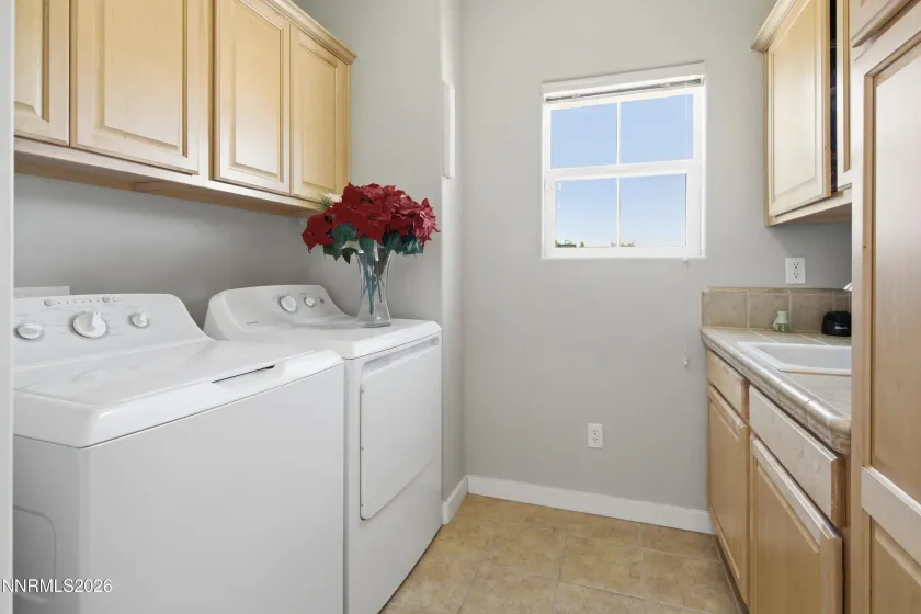 1380 Boardwalk, Sparks, Nevada 89436, 3 Bedrooms Bedrooms, ,3 BathroomsBathrooms,Residential,Residential,Boardwalk,260004634