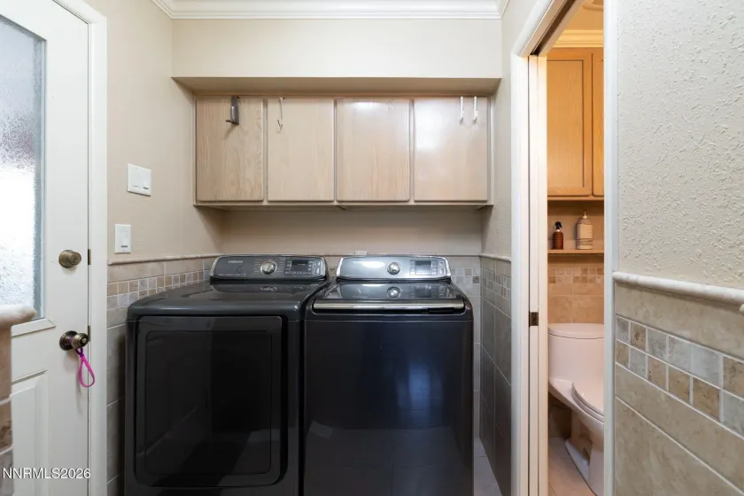 1435 Huntington, Reno, Nevada 89509, 4 Bedrooms Bedrooms, ,3 BathroomsBathrooms,Residential,Residential,Huntington,260004636