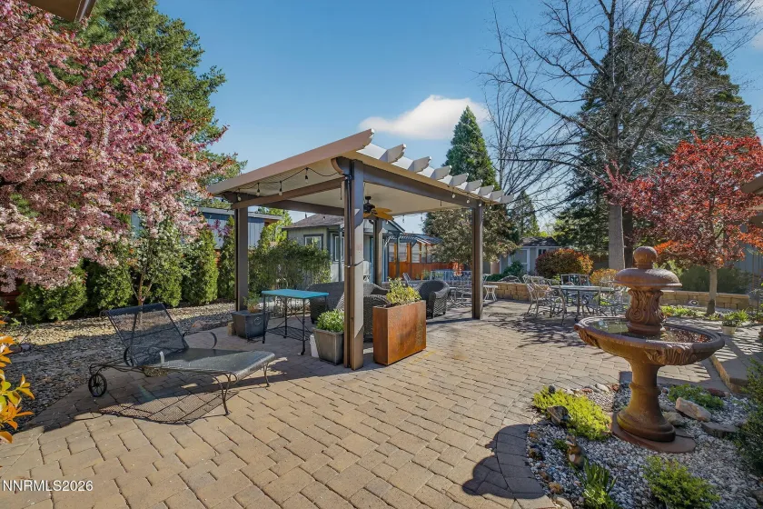 1435 Huntington, Reno, Nevada 89509, 4 Bedrooms Bedrooms, ,3 BathroomsBathrooms,Residential,Residential,Huntington,260004636