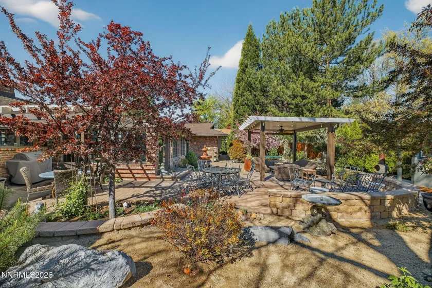 1435 Huntington, Reno, Nevada 89509, 4 Bedrooms Bedrooms, ,3 BathroomsBathrooms,Residential,Residential,Huntington,260004636