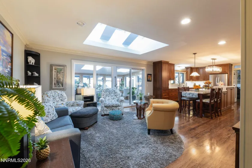 1435 Huntington, Reno, Nevada 89509, 4 Bedrooms Bedrooms, ,3 BathroomsBathrooms,Residential,Residential,Huntington,260004636