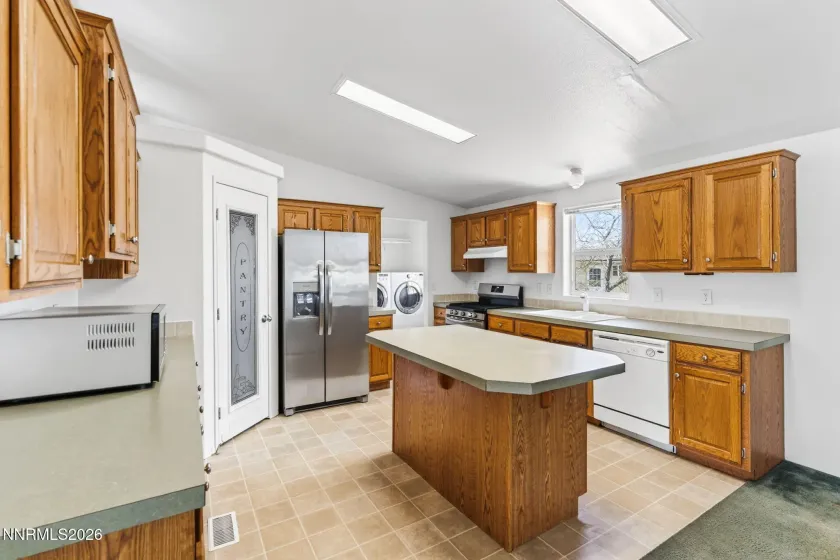 5445 Lupin, Sun Valley, Nevada 89433, 3 Bedrooms Bedrooms, ,2 BathroomsBathrooms,Residential,Residential,Lupin,260004641