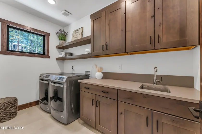 170 Sierra Colina, Stateline, Nevada 89449, 3 Bedrooms Bedrooms, ,3 BathroomsBathrooms,Residential,Residential,Sierra Colina,260004642