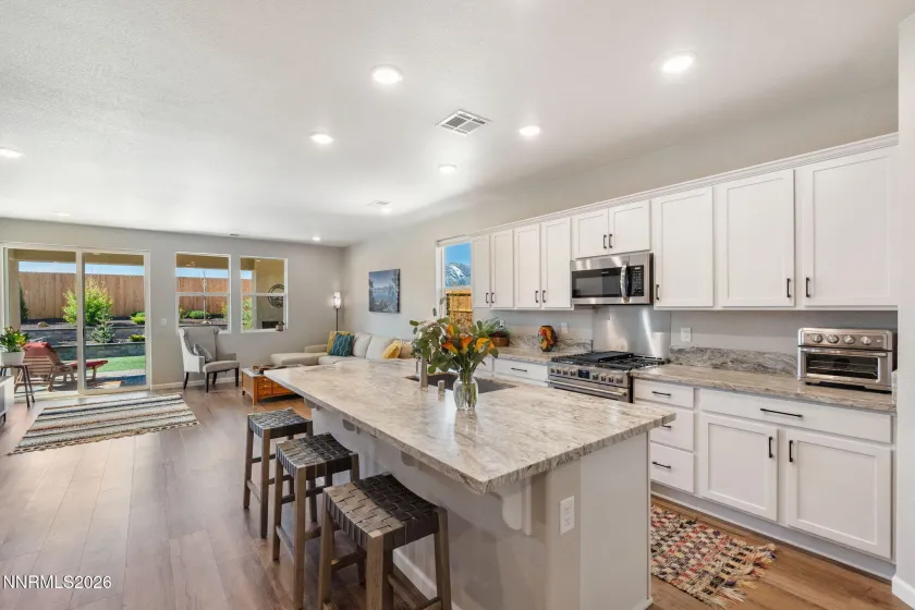 1500 Jett, Carson City, Nevada 89705, 4 Bedrooms Bedrooms, ,3 BathroomsBathrooms,Residential,Residential,Jett,260004645