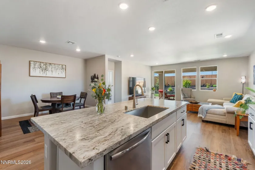 1500 Jett, Carson City, Nevada 89705, 4 Bedrooms Bedrooms, ,3 BathroomsBathrooms,Residential,Residential,Jett,260004645