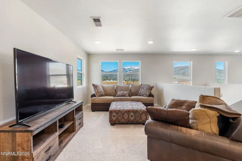 1500 Jett, Carson City, Nevada 89705, 4 Bedrooms Bedrooms, ,3 BathroomsBathrooms,Residential,Residential,Jett,260004645