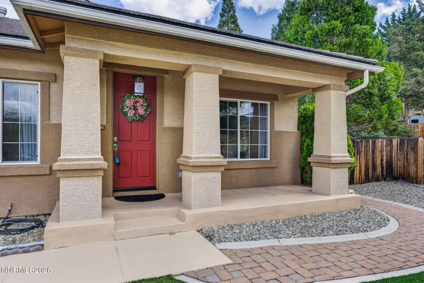 Covered entry with pavers