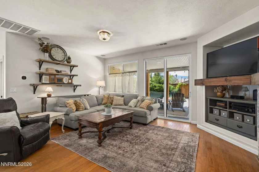 10541 Twin Bridges, Reno, Nevada 89521, 4 Bedrooms Bedrooms, ,3 BathroomsBathrooms,Residential,Residential,Twin Bridges,260004651