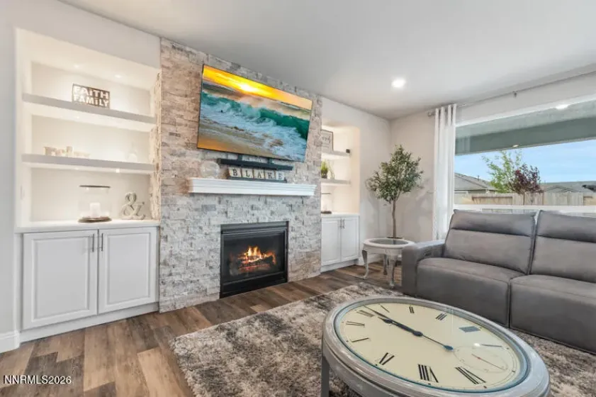 1006 Garden Pond, Sparks, Nevada 89441, 5 Bedrooms Bedrooms, ,3 BathroomsBathrooms,Residential,Residential,Garden Pond,260004653