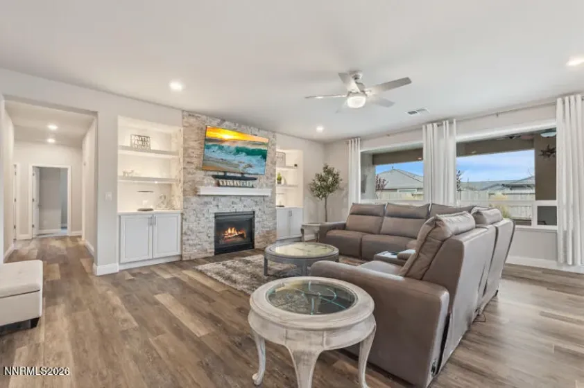 1006 Garden Pond, Sparks, Nevada 89441, 5 Bedrooms Bedrooms, ,3 BathroomsBathrooms,Residential,Residential,Garden Pond,260004653