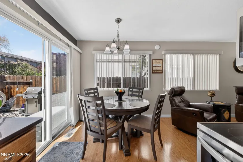 1351 Burnside, Sparks, Nevada 89434, 3 Bedrooms Bedrooms, ,3 BathroomsBathrooms,Residential,Residential,Burnside,260004656