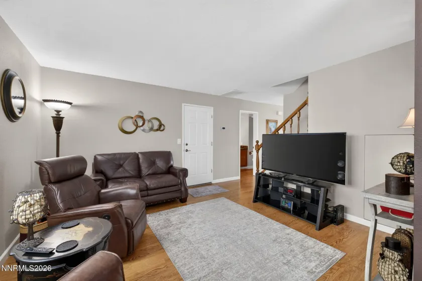 1351 Burnside, Sparks, Nevada 89434, 3 Bedrooms Bedrooms, ,3 BathroomsBathrooms,Residential,Residential,Burnside,260004656