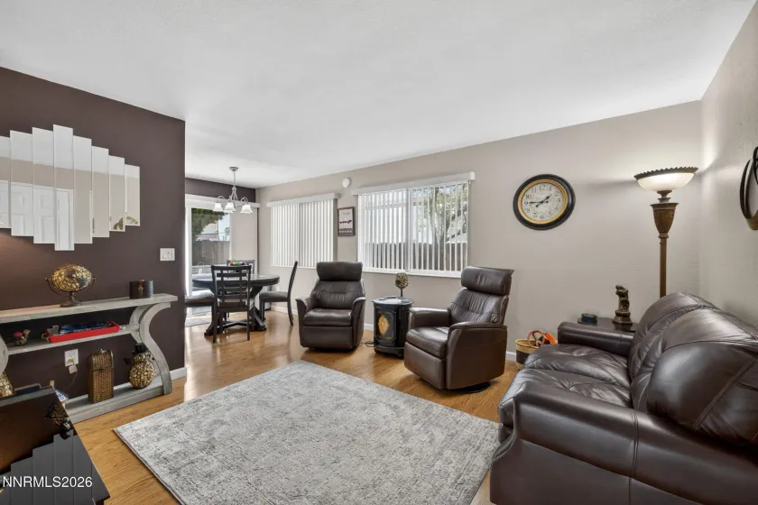 1351 Burnside, Sparks, Nevada 89434, 3 Bedrooms Bedrooms, ,3 BathroomsBathrooms,Residential,Residential,Burnside,260004656