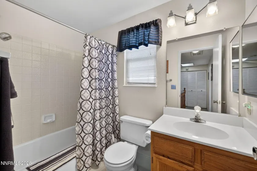 1351 Burnside, Sparks, Nevada 89434, 3 Bedrooms Bedrooms, ,3 BathroomsBathrooms,Residential,Residential,Burnside,260004656