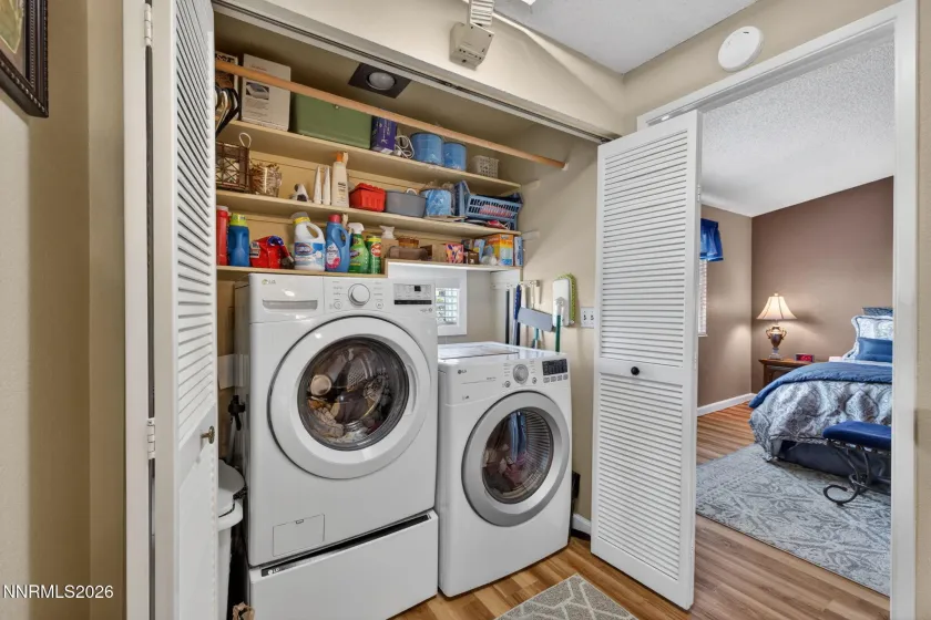 1351 Burnside, Sparks, Nevada 89434, 3 Bedrooms Bedrooms, ,3 BathroomsBathrooms,Residential,Residential,Burnside,260004656