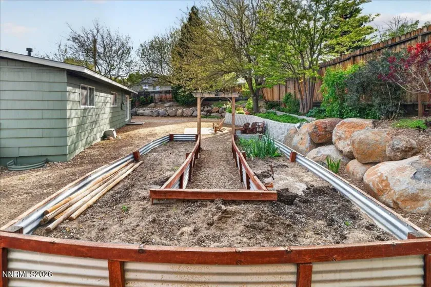 1385 Tioga, Reno, Nevada 89503, 3 Bedrooms Bedrooms, ,2 BathroomsBathrooms,Residential,Residential,Tioga,260004657