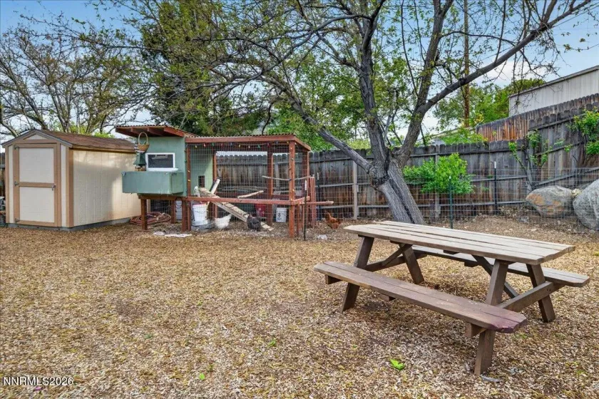 1385 Tioga, Reno, Nevada 89503, 3 Bedrooms Bedrooms, ,2 BathroomsBathrooms,Residential,Residential,Tioga,260004657