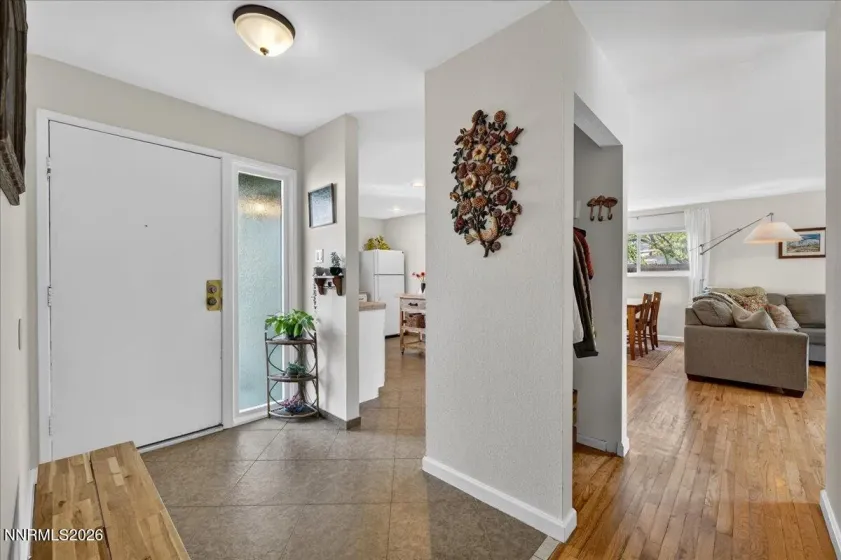 1385 Tioga, Reno, Nevada 89503, 3 Bedrooms Bedrooms, ,2 BathroomsBathrooms,Residential,Residential,Tioga,260004657