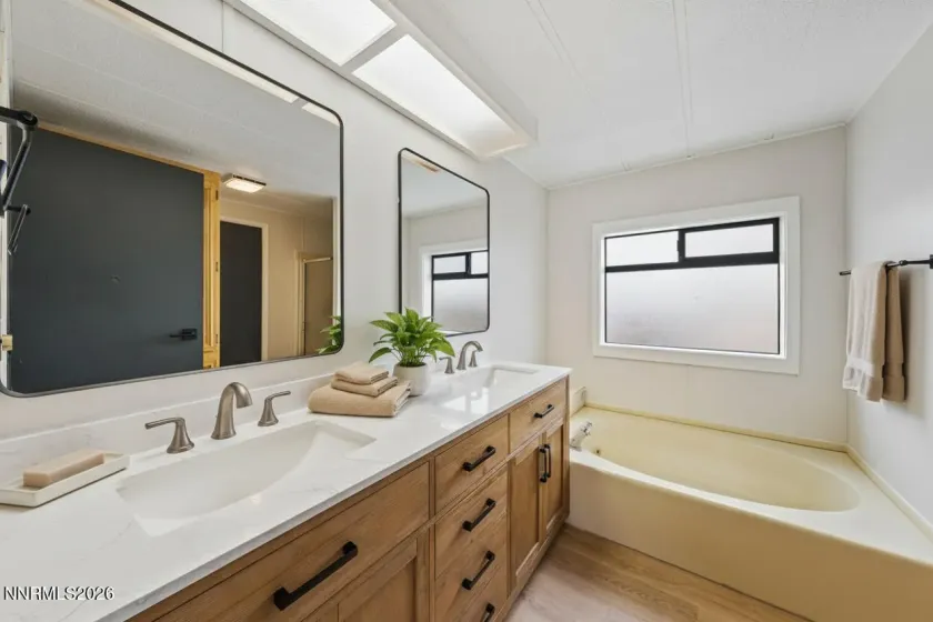 16370 Enargite, Reno, Nevada 89521, 3 Bedrooms Bedrooms, ,2 BathroomsBathrooms,Residential,Residential,Enargite,260004660