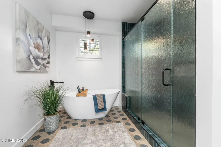 3885 Chinook Creek, Reno, Nevada 89519, 3 Bedrooms Bedrooms, ,4 BathroomsBathrooms,Residential,Residential,Chinook Creek,260004659