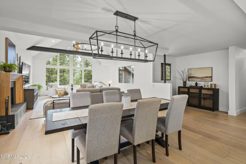 949 Jennifer, Incline Village, Nevada 89451, 4 Bedrooms Bedrooms, ,3 BathroomsBathrooms,Residential,Residential,Jennifer,250058061