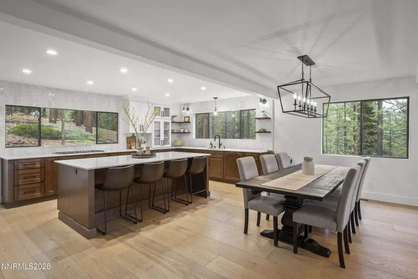 949 Jennifer, Incline Village, Nevada 89451, 4 Bedrooms Bedrooms, ,3 BathroomsBathrooms,Residential,Residential,Jennifer,250058061