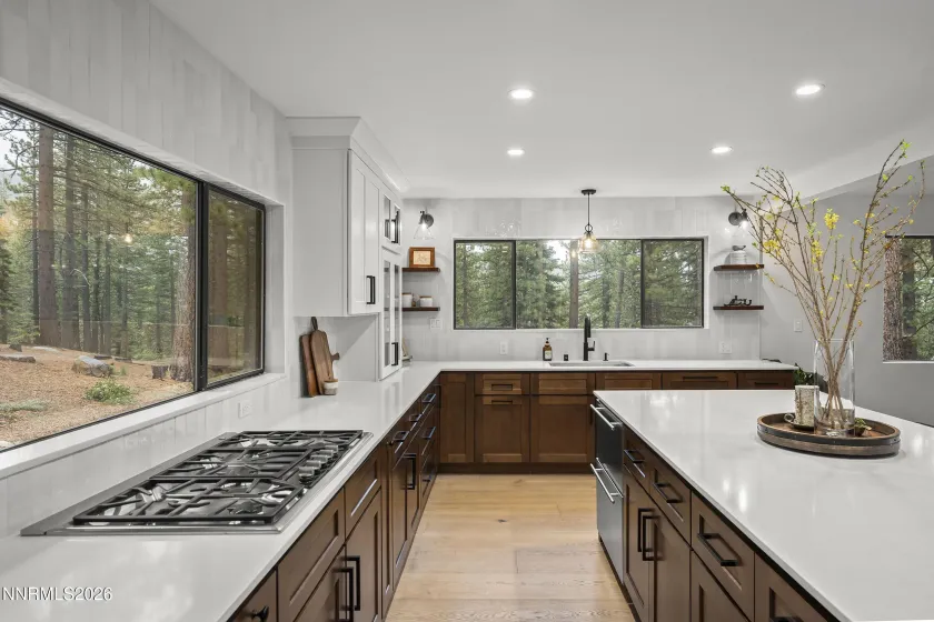 949 Jennifer, Incline Village, Nevada 89451, 4 Bedrooms Bedrooms, ,3 BathroomsBathrooms,Residential,Residential,Jennifer,250058061