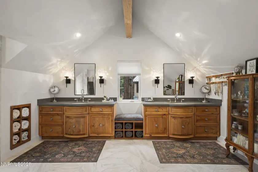 949 Jennifer, Incline Village, Nevada 89451, 4 Bedrooms Bedrooms, ,3 BathroomsBathrooms,Residential,Residential,Jennifer,250058061