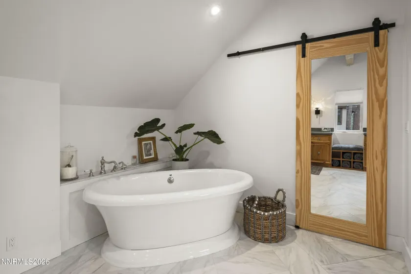 949 Jennifer, Incline Village, Nevada 89451, 4 Bedrooms Bedrooms, ,3 BathroomsBathrooms,Residential,Residential,Jennifer,250058061