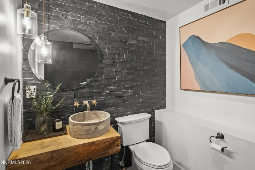 949 Jennifer, Incline Village, Nevada 89451, 4 Bedrooms Bedrooms, ,3 BathroomsBathrooms,Residential,Residential,Jennifer,250058061