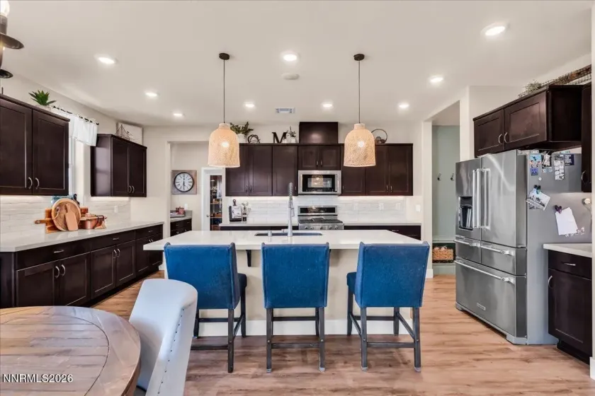 2332 Millville, Sparks, Nevada 89441, 4 Bedrooms Bedrooms, ,3 BathroomsBathrooms,Residential,Residential,Millville,260004663