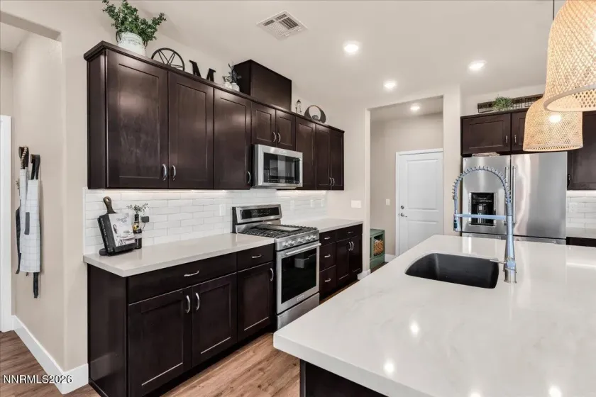 2332 Millville, Sparks, Nevada 89441, 4 Bedrooms Bedrooms, ,3 BathroomsBathrooms,Residential,Residential,Millville,260004663